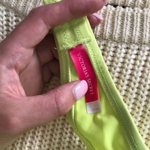 Victoria's Secret Swim - Victoria’s Secret Bandeau Bathing Suit Top Victoria's Secret Swim - Victoria’s Secret Bandeau Bathing Suit Top
